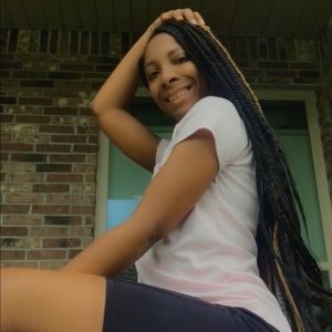 Meet your Posher, Deondra